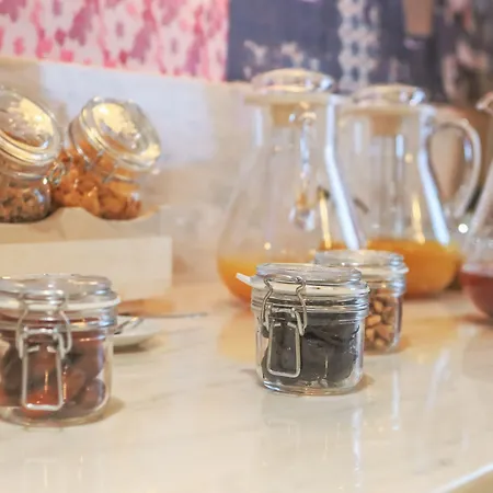 מלון Mouraria 2*