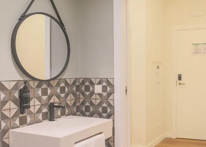 מלון Mouraria 2*