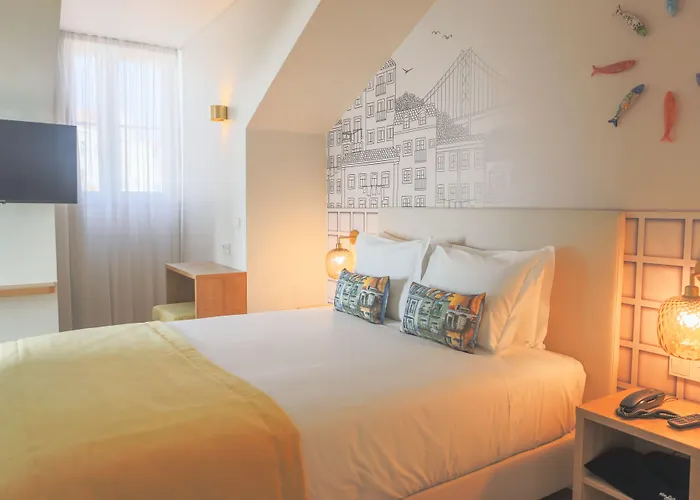 מלון Mouraria 2*